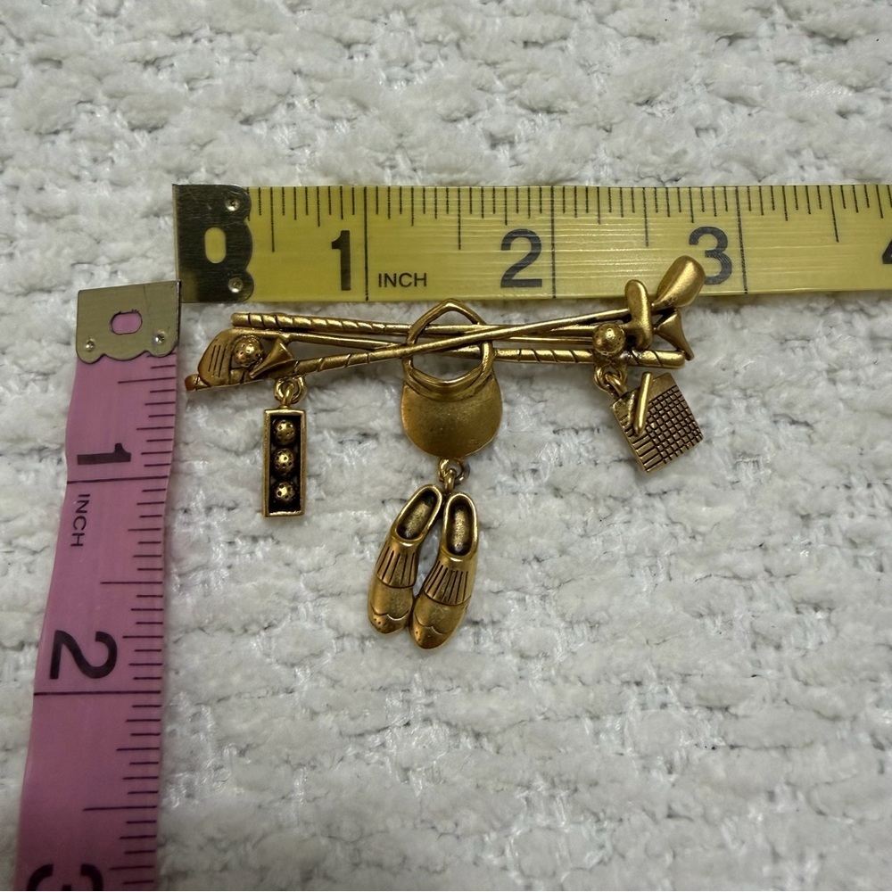 Vintage Danecraft Golfing Brooch Pin Gold Toned - Picture 5 of 5